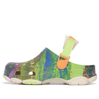 Crocs All-Terrain Far Out Clogs «Grün» 208604-90H