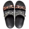 Crocs Classic Clog Cozy Unisex Schwarze Mehrfarbige Hausschuhe «Schwarz» 207847-0C4