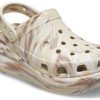 Crocs Classic Crush Marmorierter Clog «Bone Multi» 208265-2Y3