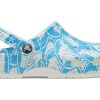 Crocs Classic Duke Print Clogs «Blau Weiß» 210003-4OX