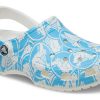 Crocs Classic Duke Print Clogs «Blau Weiß» 210003-4OX