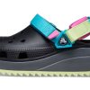 Crocs Classic Hiker Clog «Schwarz Blau Gelb» 206772-0C4