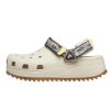 Crocs Classic Hiker Ikat Clogs «Weißbraun» 208052-2YC