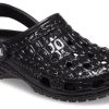 Crocs Classic Metallic Crocskin Clogs «Schwarz» 209093-040