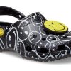 Crocs Classic Smiley World Clogs «Schwarz Weiß» 207971-0C4