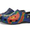 Crocs Classic Solarized Clogs «Blau Orange» 207556-089