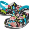 Crocs Coca-Cola x Classic Clog „90er – Schwarz“ 207217-0C4