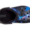 Crocs (GS) Baya gefütterte Galaxy Clogs mit Fuzzy-Strap «Black Multi» 207654-0C4