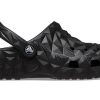 Crocs Klassische geometrische Clogs «Schwarz» 209563-001