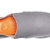 Crocs Santa Cruz Slip-On Schuhe «Grau» 10128-01W