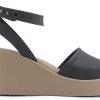 Crocs (WMNS) Brooklyn Keilsandalen mit Knöchelriemen «Schwarz Beige» 209406-07H