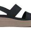 Crocs (WMNS) Brooklyn Schwarze Sandalen mit dicker Sohle «Schwarz» 206453-07H