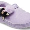 Crocs (WMNS) Classic Fur Sure Singles Day Clog Sandale «Lila» 208439-530