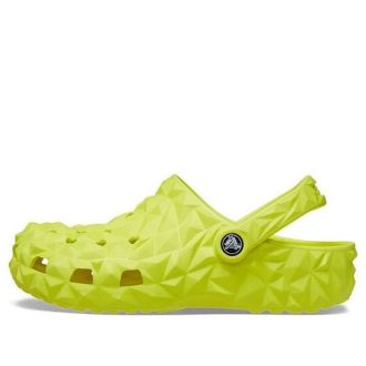 Crocs (WMNS) Klassische geometrische Clogs «Grün» 209563-76M