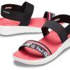 Crocs (WMNS) LiteRide Pattern Outdoor Open Toe Schwarz Rot Sandalen «Black Red» 205868-066
