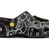 Crocs (WMNS) Smiley World Classic Clogs «Schwarz Weiß Gelb» 873137