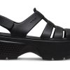 Crocs (WMNS) Stomp Fisherman Sandalen «Schwarz» 209938-001