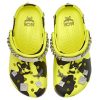Crocs x MCM Clogs mit Camouflage-Print „Neongelb“ MEXCSMM27YN