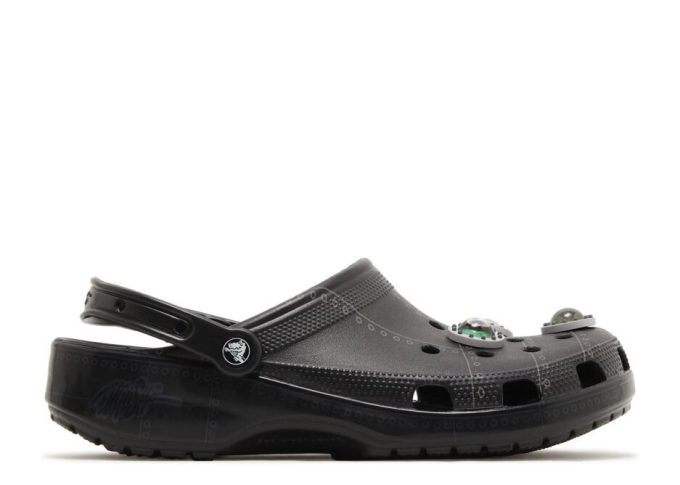 Ron English x Classic Clog „Area 54 – Schwarz“