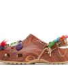 SZA x Wmns Classic Clog „Woodgrain“